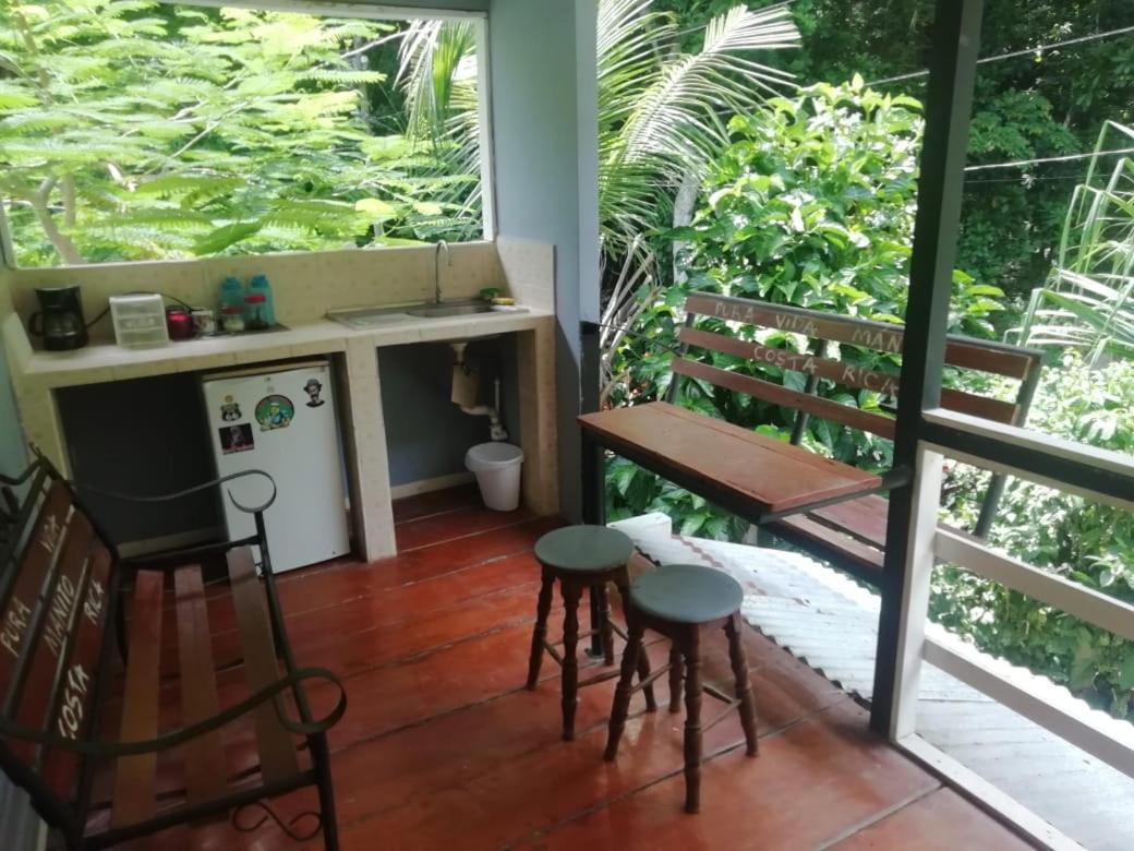 Donde Familia Manito Bed & Breakfast Paquera Exterior photo
